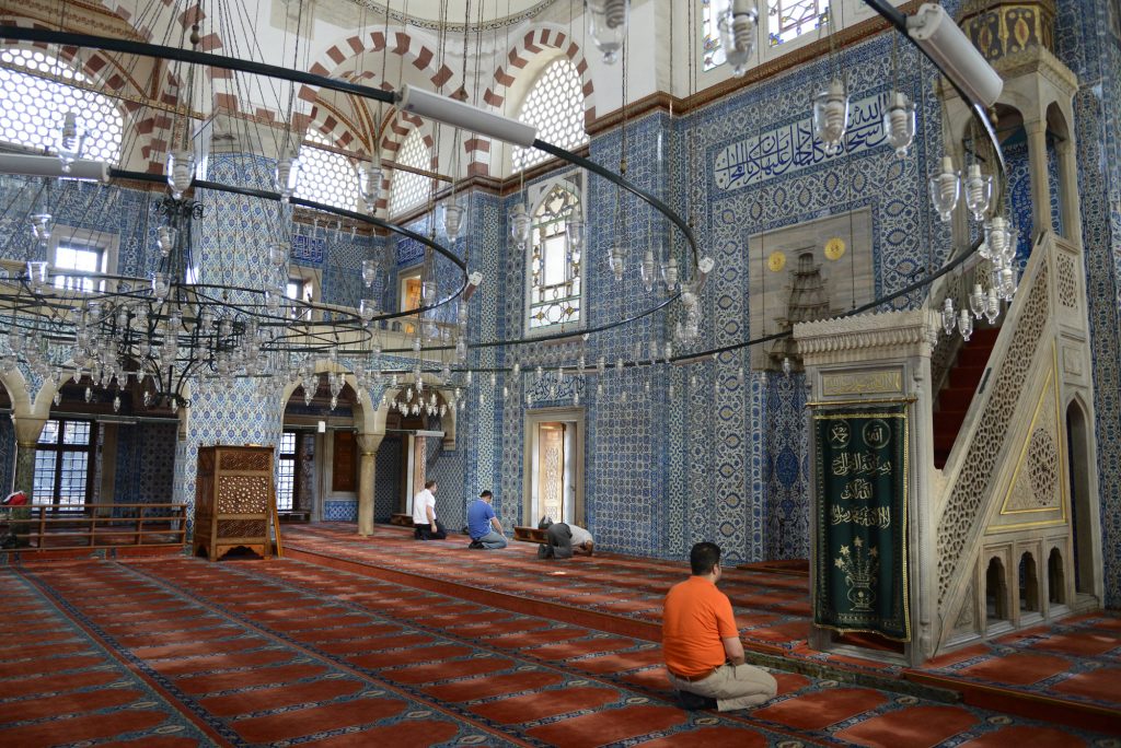15 Places Architects must visit in Istanbul 12. RUSTEM PASHA MOSQUE - sheet3