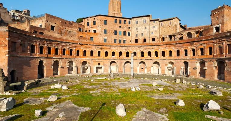 15 PLACES IN ROME IMAGE 12- TRAJAN MARKET