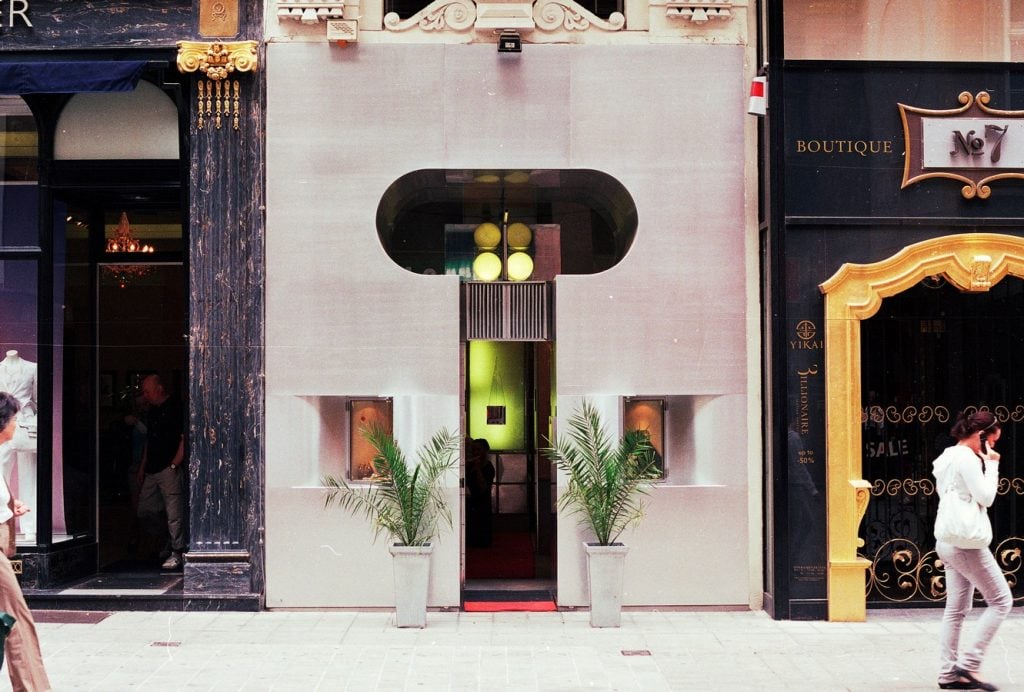 15 PROJECTS BY HANS HOLLEIN - RETTI CANDLE SHOP