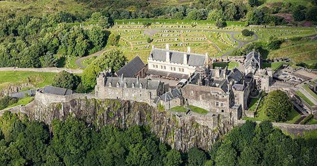 15 PLACES IN SCOTLAND- STIRLING CASTLE- sheet3