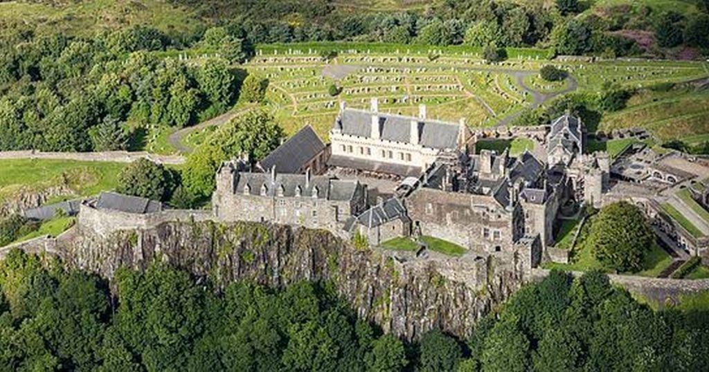 15 PLACES IN SCOTLAND- STIRLING CASTLE- sheet3