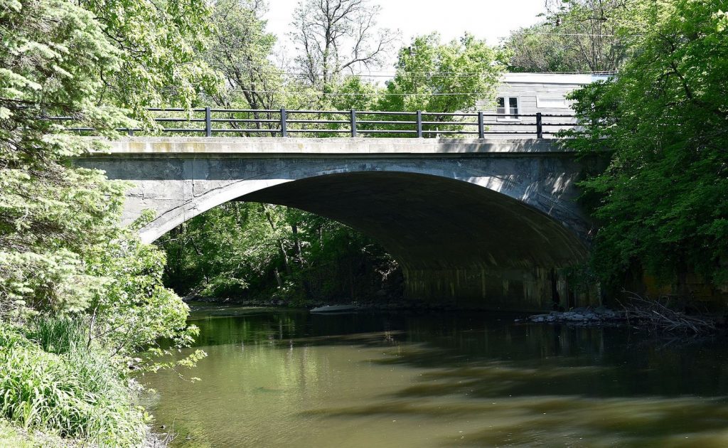 15 PLACES IN MASON CITY-STATE STREET BRIDGE