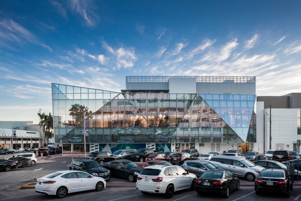 801 Lincoln Road by Shulman + Associates