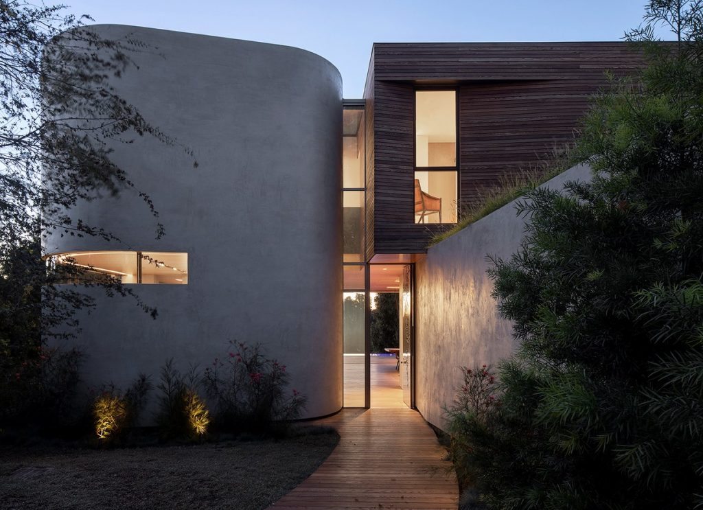 Casa Per Amici, California by Kavoc architects