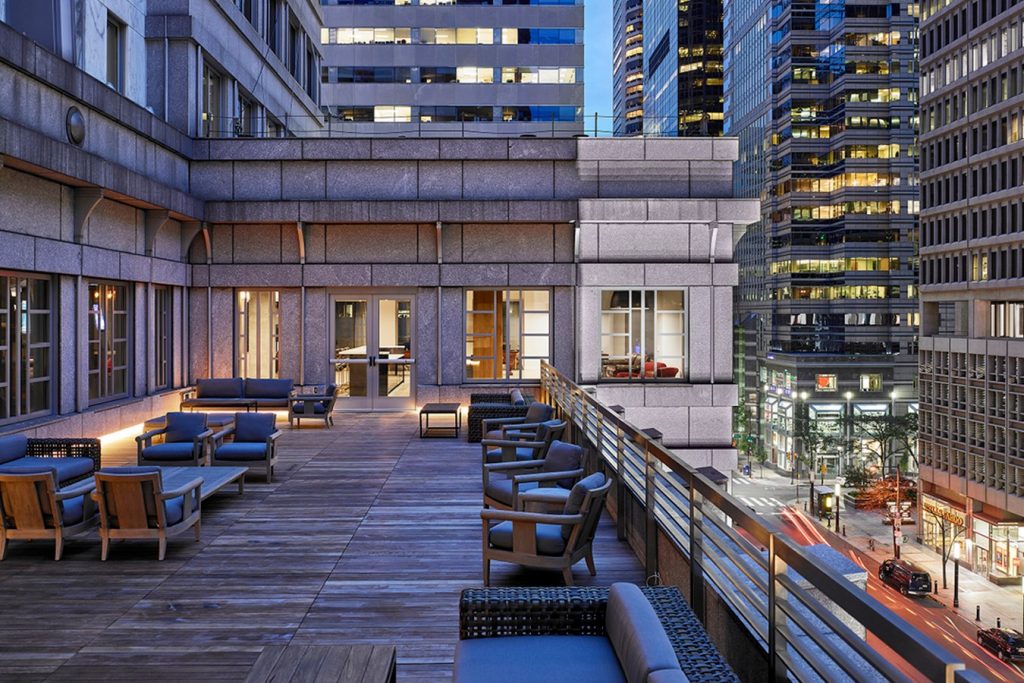 The Lounge @1735 by Meyer Architects