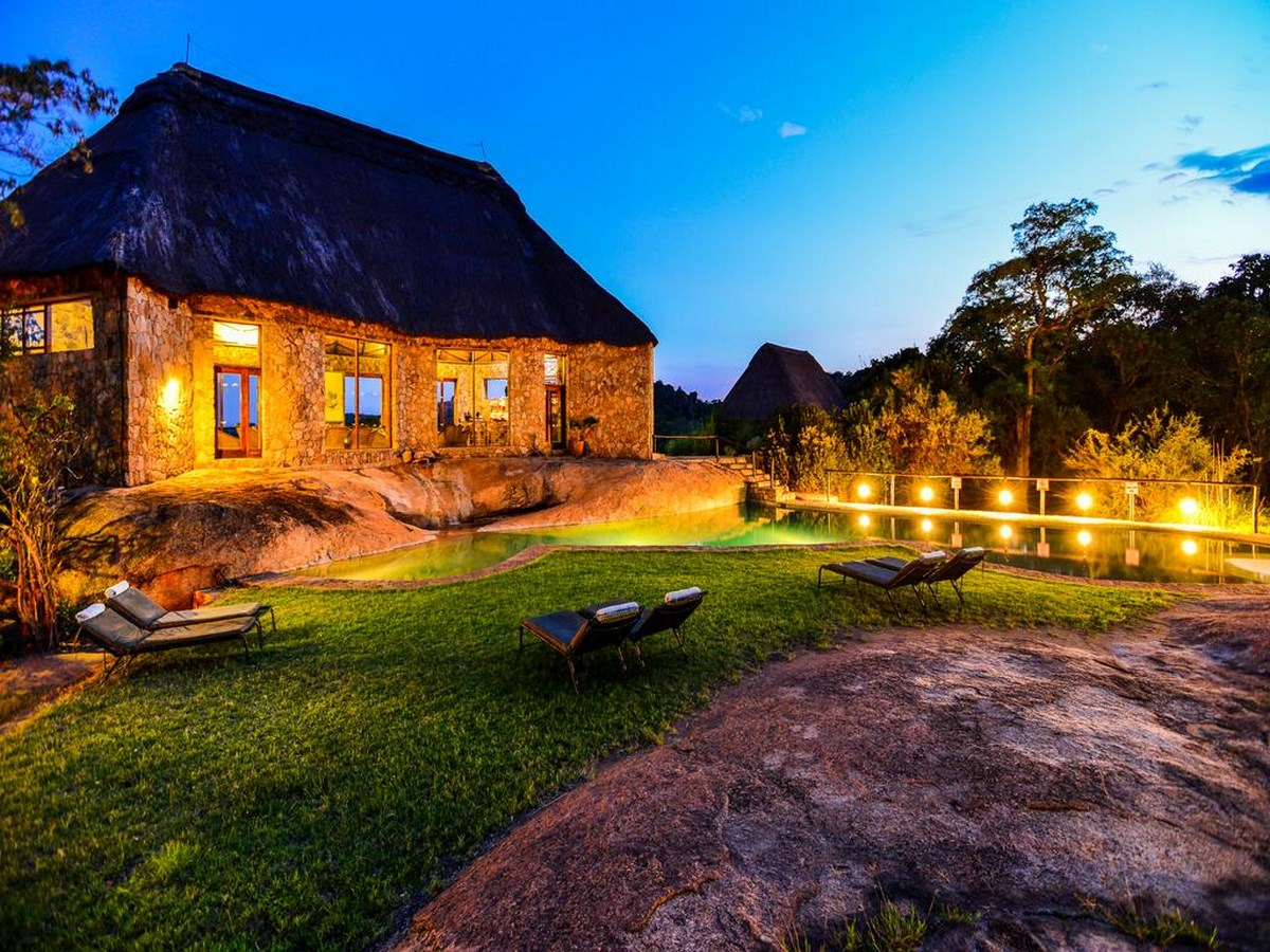 nice places to visit in zimbabwe
