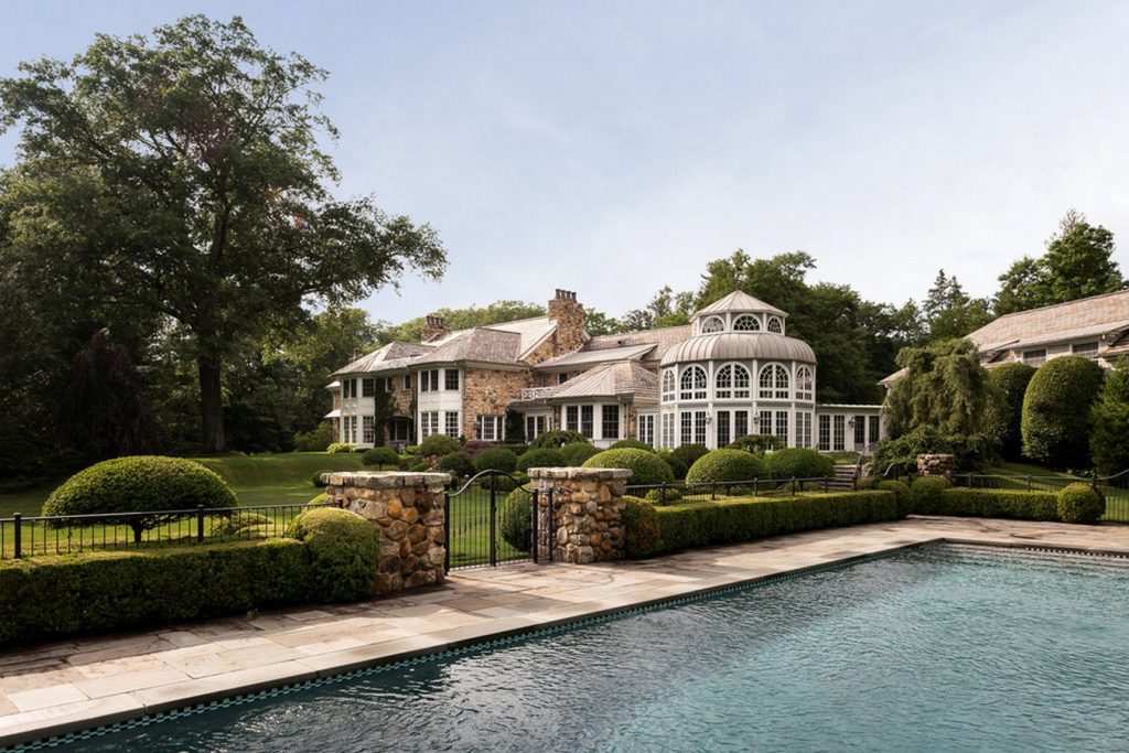 Connecticut Estate by Stephen Wang & Asssociates