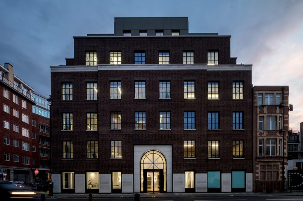 30 Buckingham Gate by Chapman