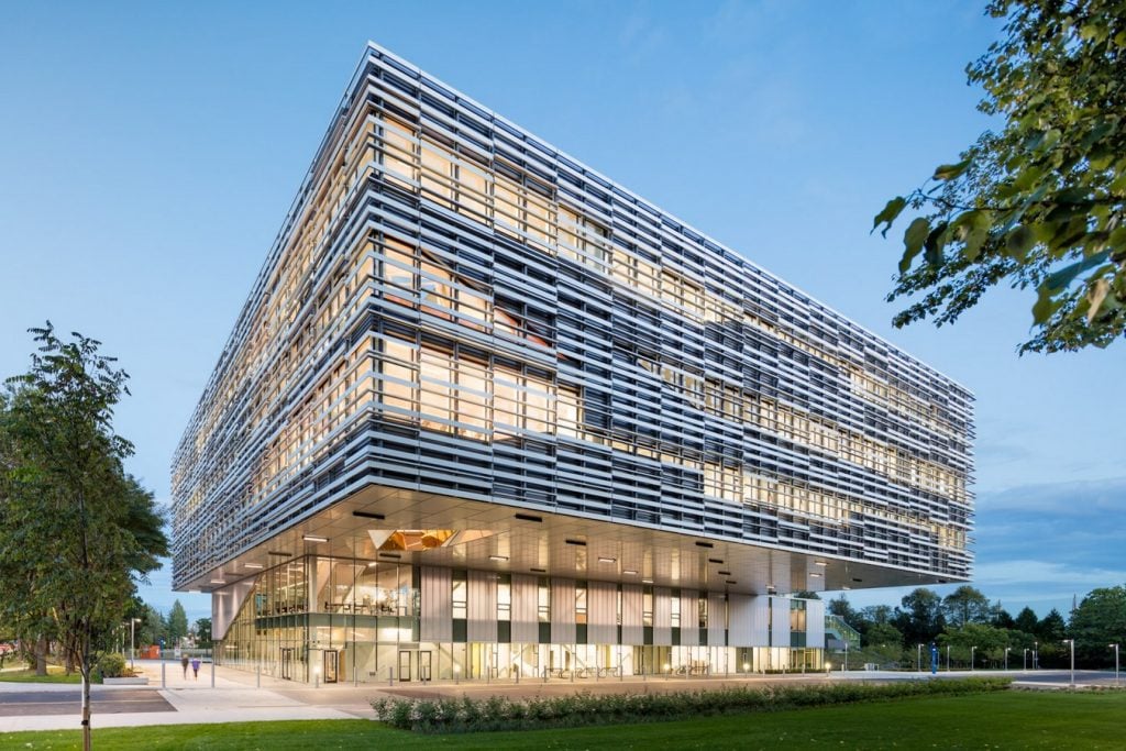 Langara College by Teeple Architects. © Teeple Architects Website