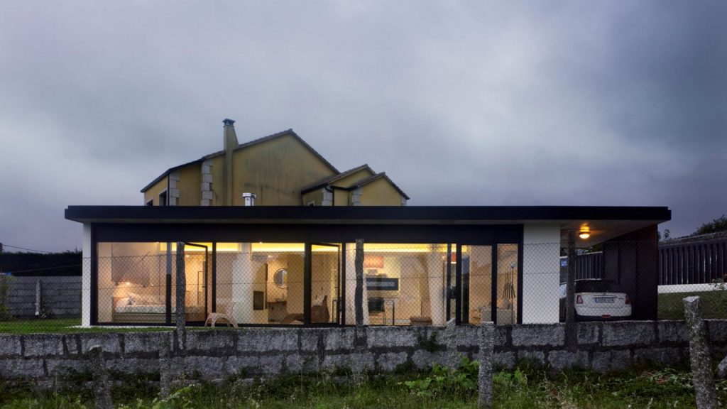 Villagarcia House by NAN Architects
