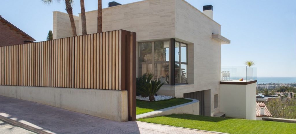 Family Villa by Rardo Architects