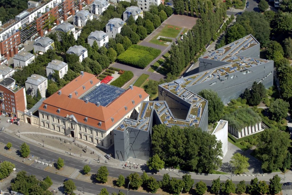 ANALYZING JEWISH MUSEUM IMAGE 1. aerial view-source-libeskind.com +guenter schneider