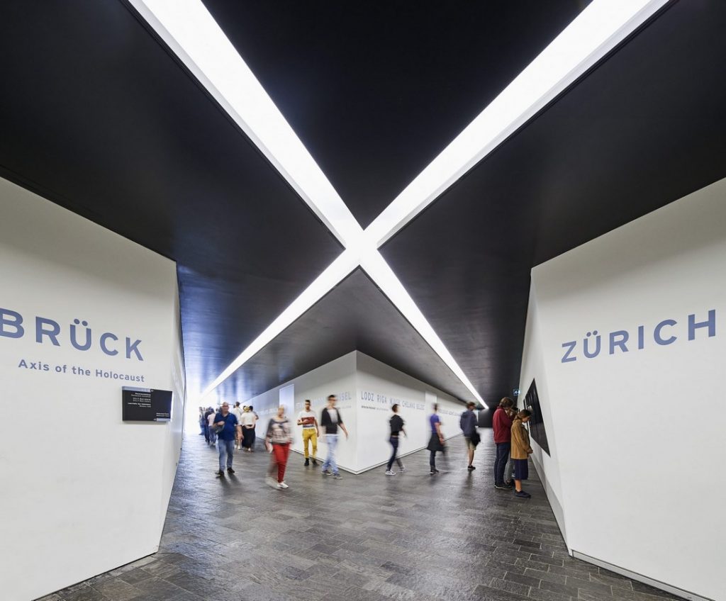 ANALYZING JEWISH MUSEUM IMAGE 3. entrance crossroad view. Source-libeskind.com +HuftonCrow
