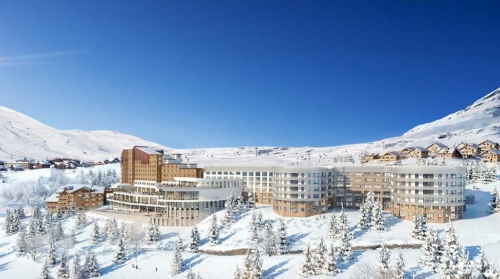 Alpe d’Huez la Sarenne by Atelier cap Architecture