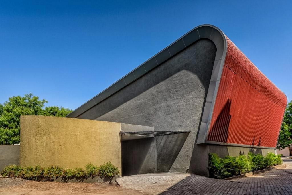 The MES Auditorium Neogenesis+studio0261 Architects Surat 3