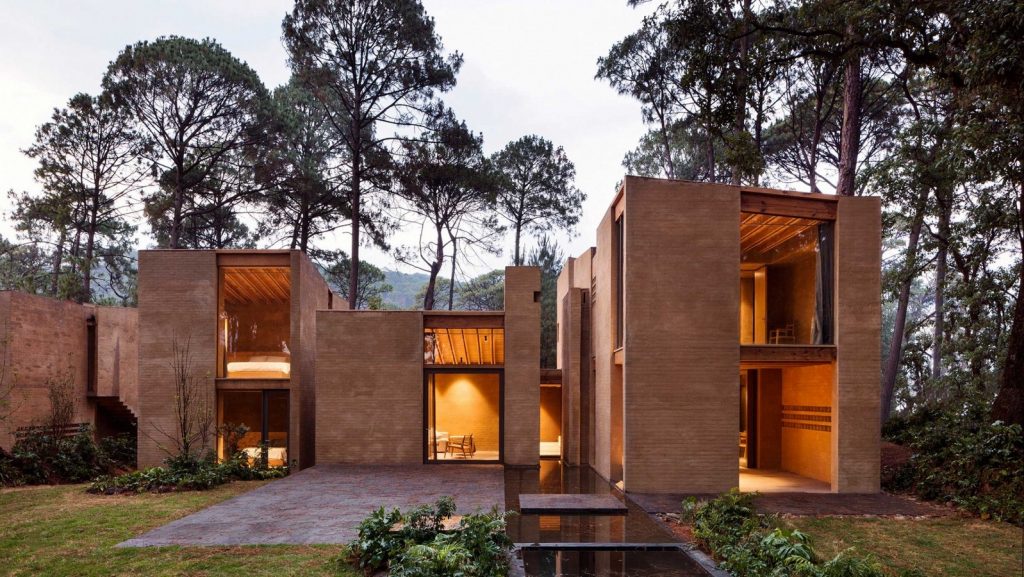 Entre Pinos by Taller Hector Barroso