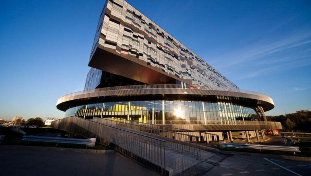 Moscow School of Management, SKOLKOVO - 3