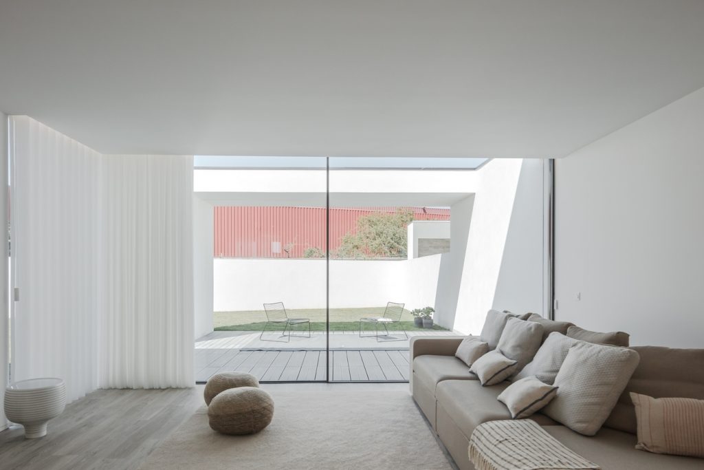 Casa Argivai by Raulino Silva Arquitecto - Sheet2