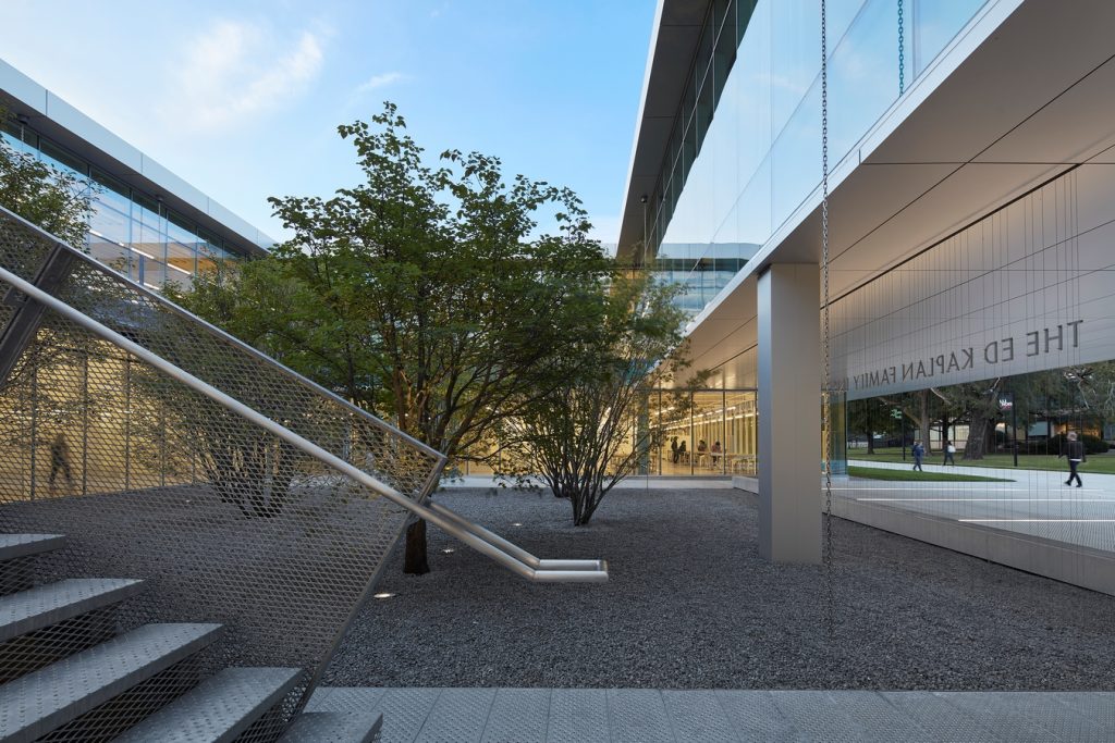 Ed Kaplan Family Institute by IIT Innovation Center - Sheet8