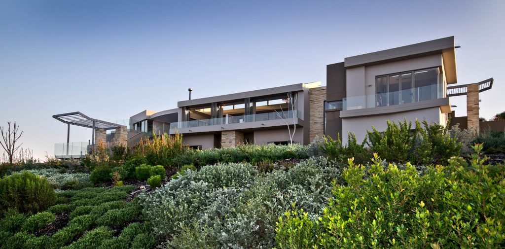 House nature reserve by Nieuwoudt Architects