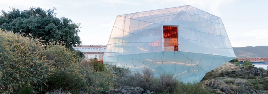 Conference center by Selgascano