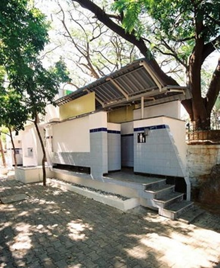 Public toilets in India - current situation and what can be done about it - Sheet2