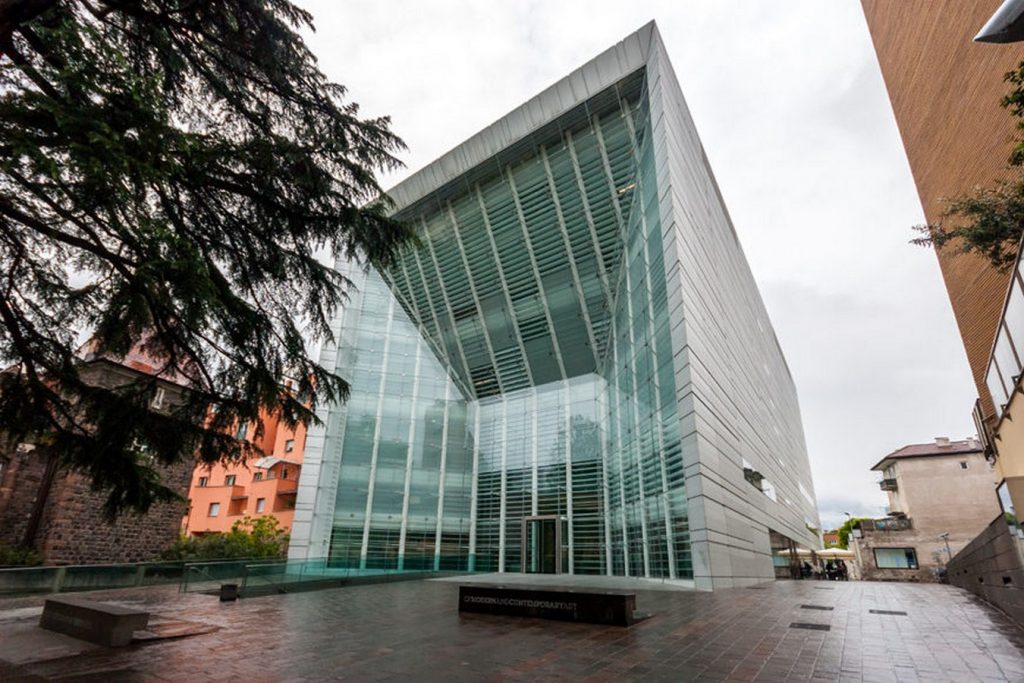Museum of modern art museion Bolzano by Rizzani de Eccher.