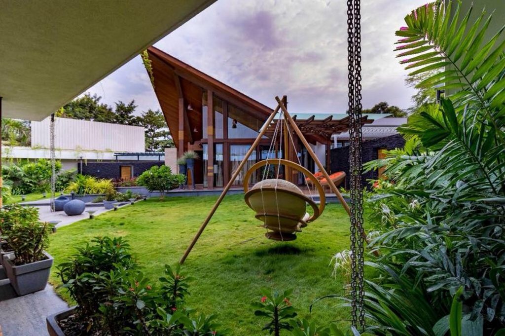 Architects Design Studio, Nashik by Nathe Supriya Prashant - Associated Architects &Engineers