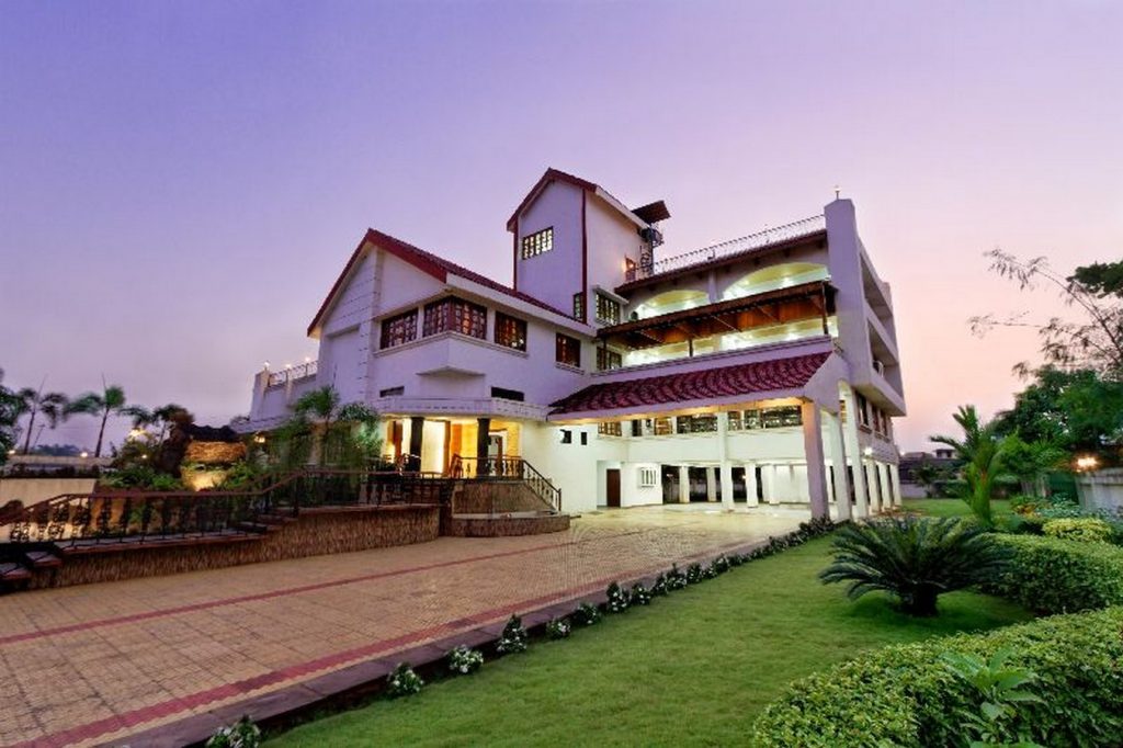 Residential Project by M R Kashelkar & Co