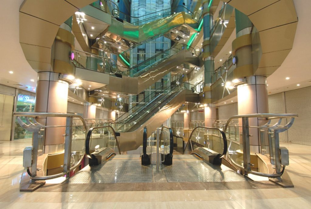 Hi Life Mall by Paranjape Deshpande and Associates