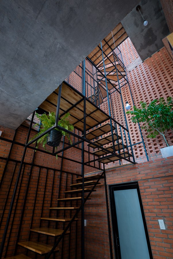 Women in Architecture-Tran Thi Ngu Ngon-Wasp House -3