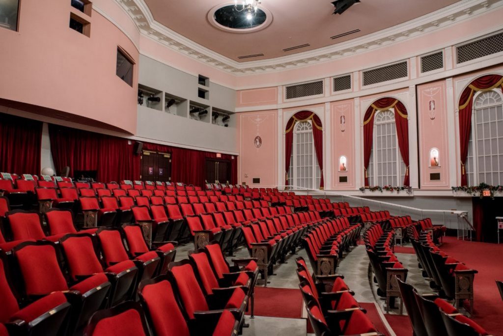 Places to Visit in Edmonton,-CapitolTheatre -2