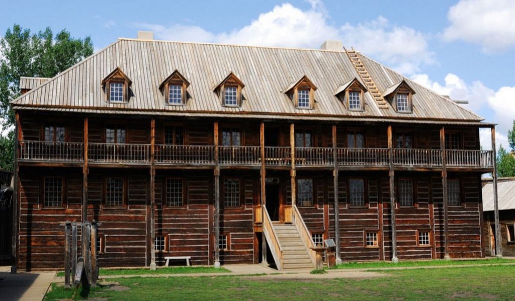 Places to Visit in Edmonton,-FortEdmontonPark -1
