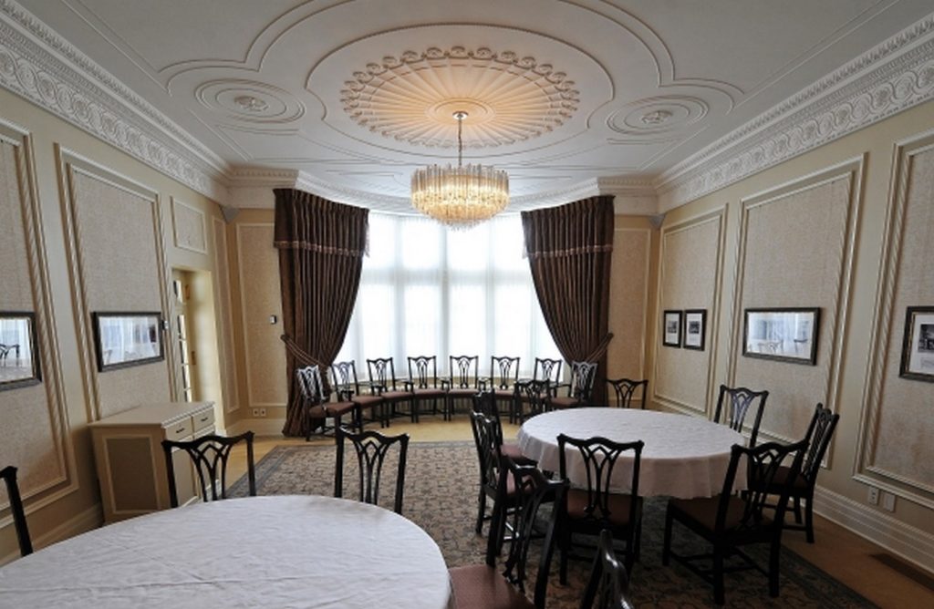 Places to Visit in Edmonton,-GovernmentHouse -3