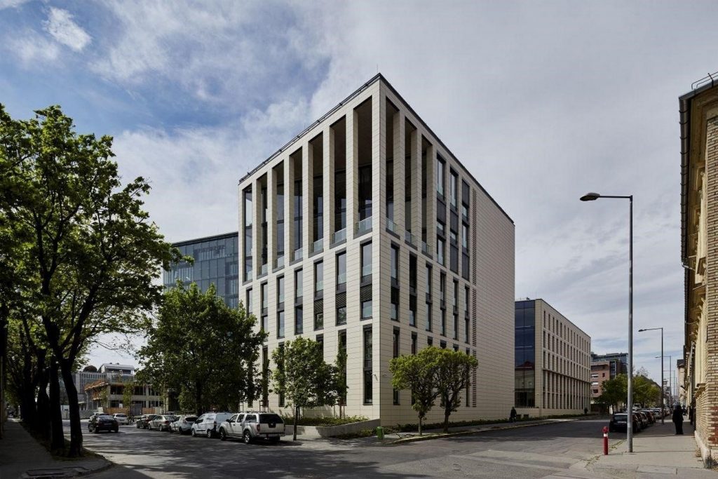 Top 35 Architecture Firms in Budapest -32