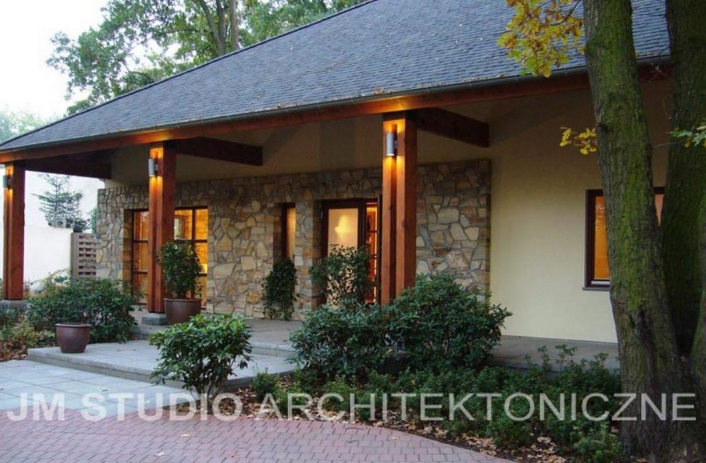 House with stone wall near Warsaw JM ARCHITECTURAL STUDIO