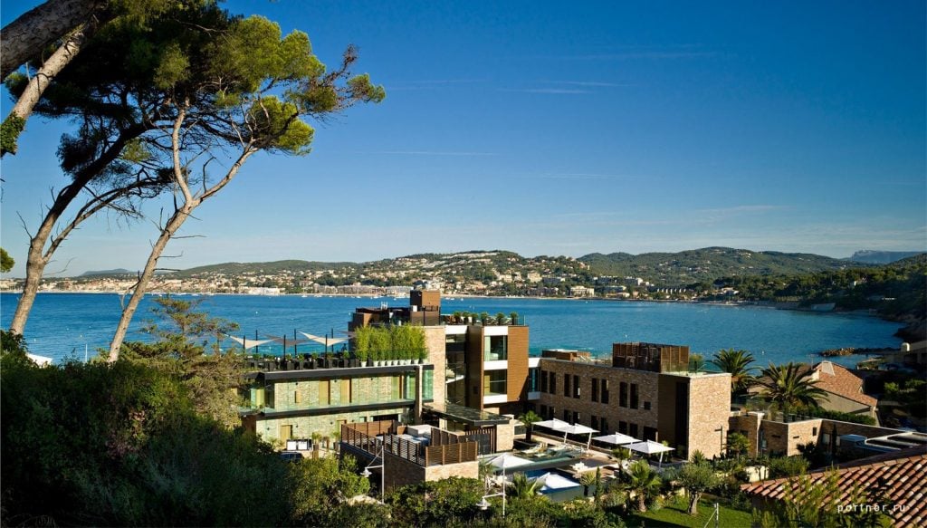 Hotel La Farandol, France Portner Architects