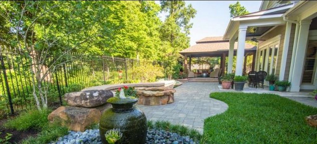 Courtyard Mirror Lake Designs