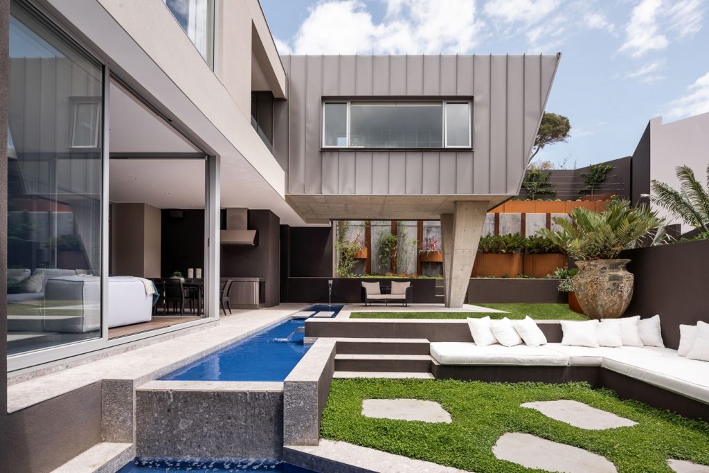 Cottesloe Residence by Yael K Associates
