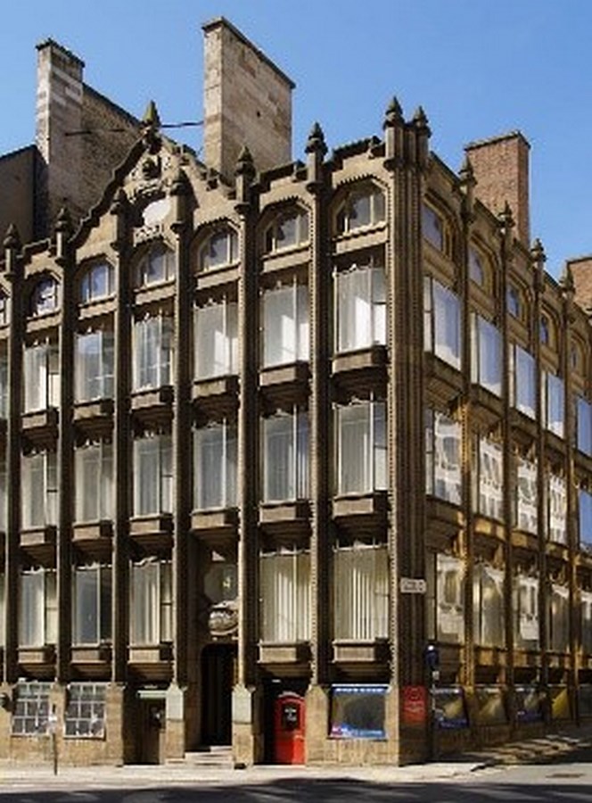 Glass in Modern Architecture -5