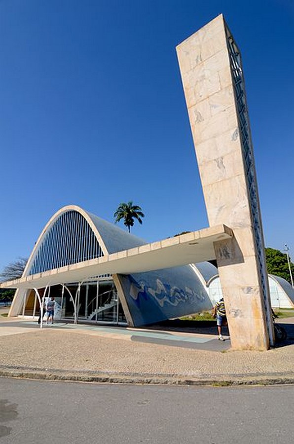Oscar Niemeyer- Church of Assis -1
