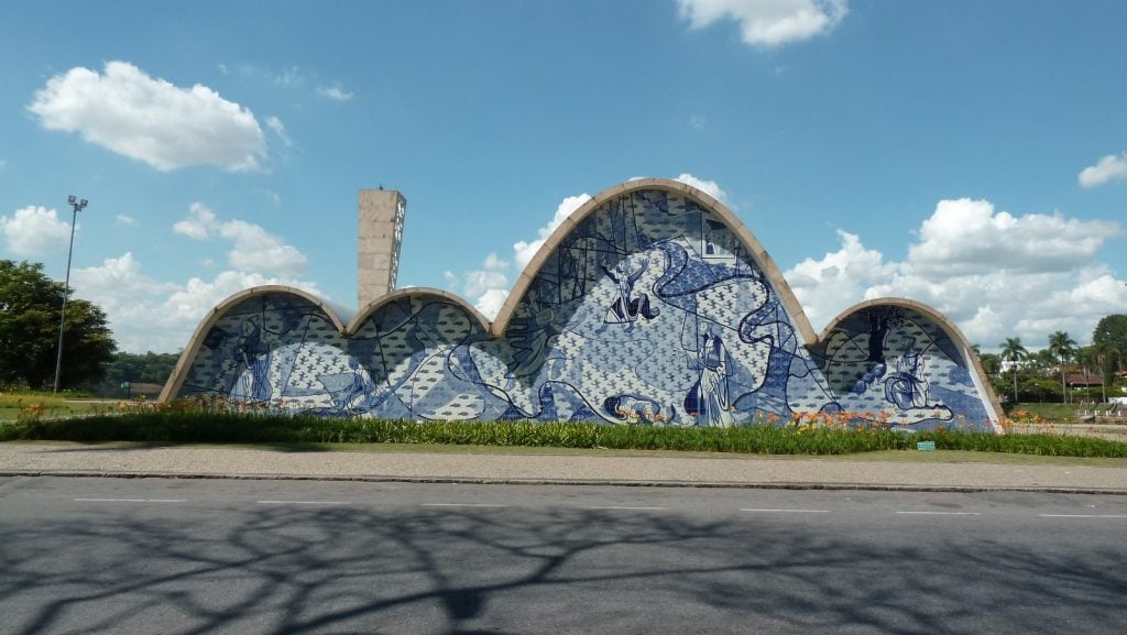 Oscar Niemeyer- Church of Assis -2