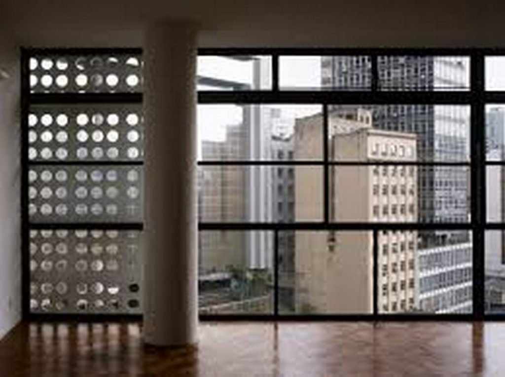 Oscar Niemeyer- Eiffel building -3