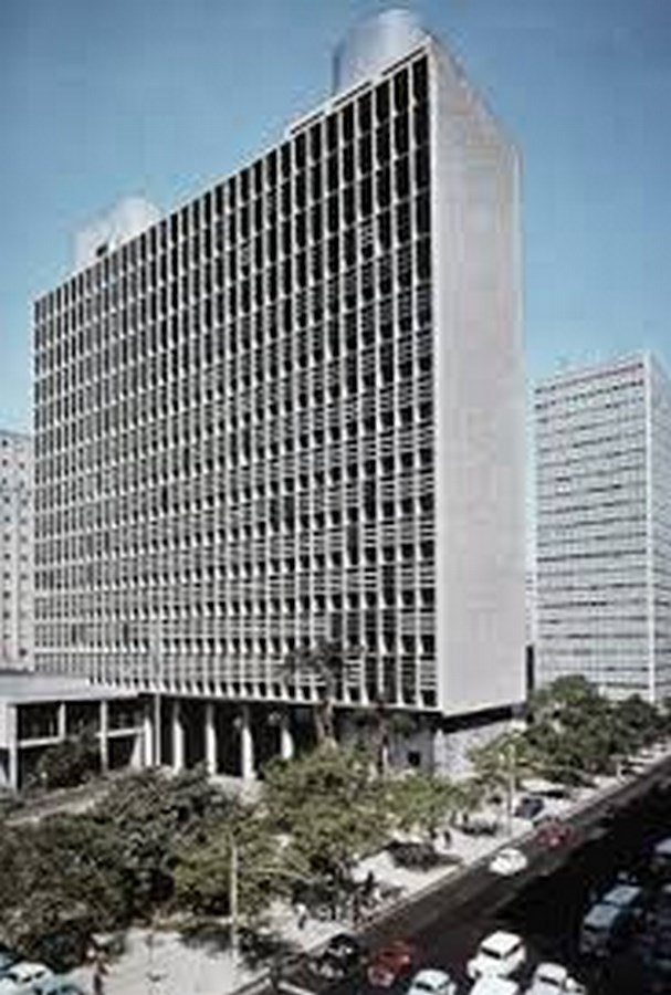 Oscar Niemeyer- Ministry of education and health -3
