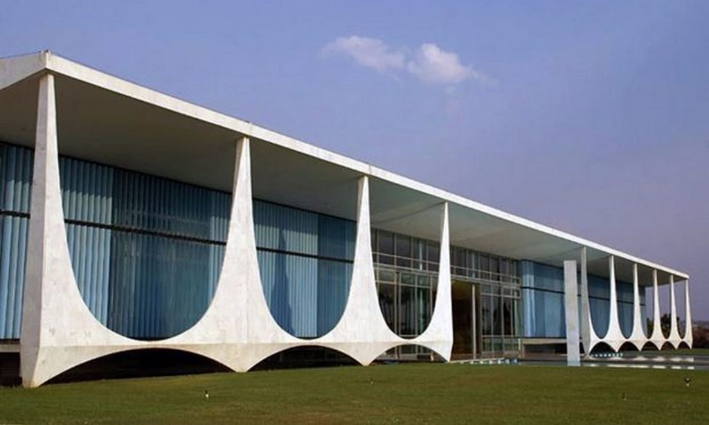 Oscar Niemeyer- Planalto -1