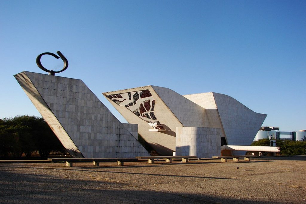 Oscar Niemeyer- Tancredo Neves -1