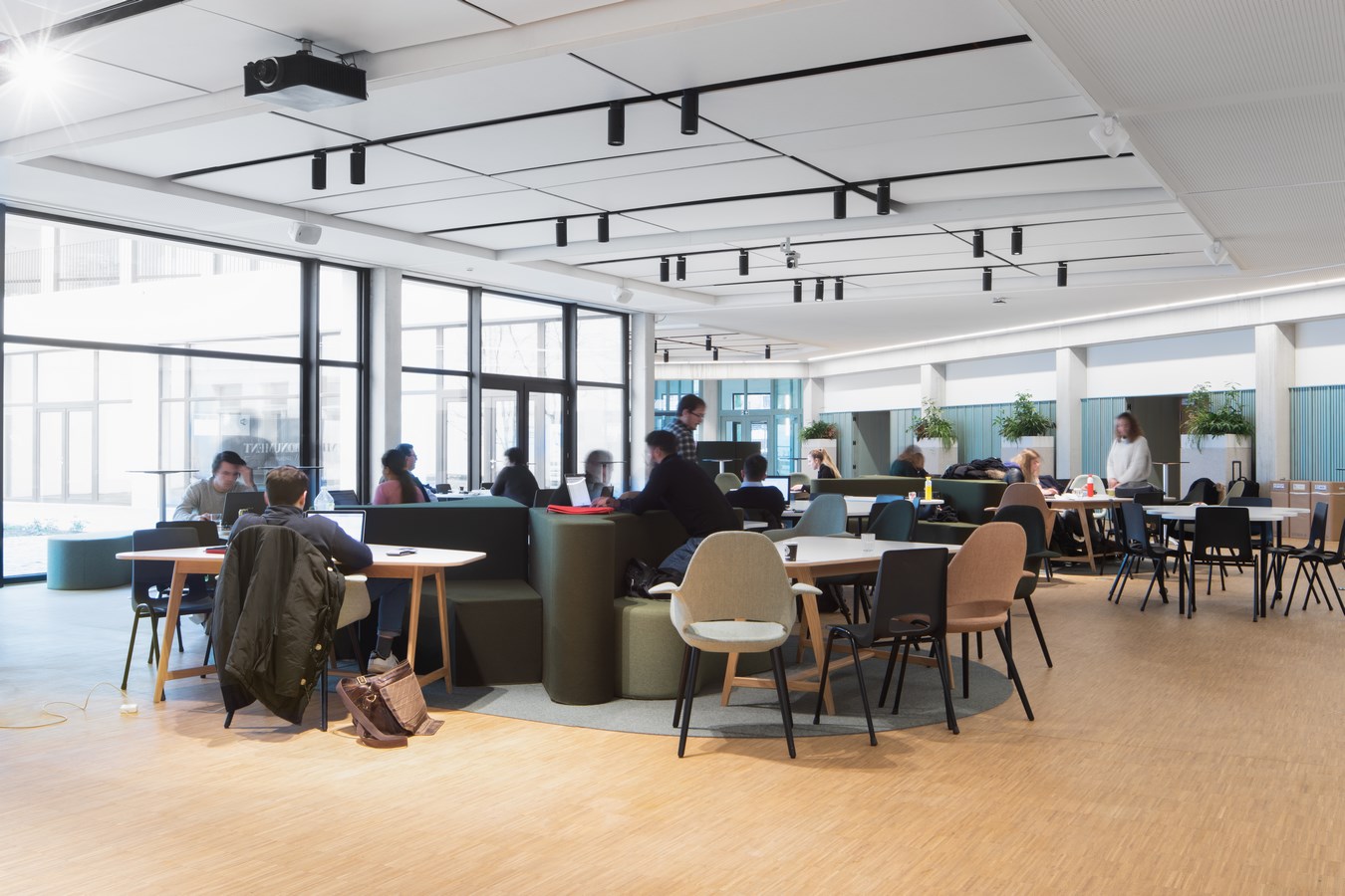 Antwerp Management School By HUB - sheet 1