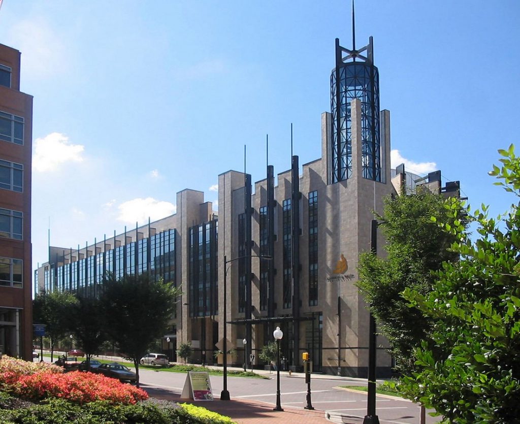 Iconic Projects-LS3P ASSOCIATES-JohnsonAndWalesUniversityCharlotteCampus -