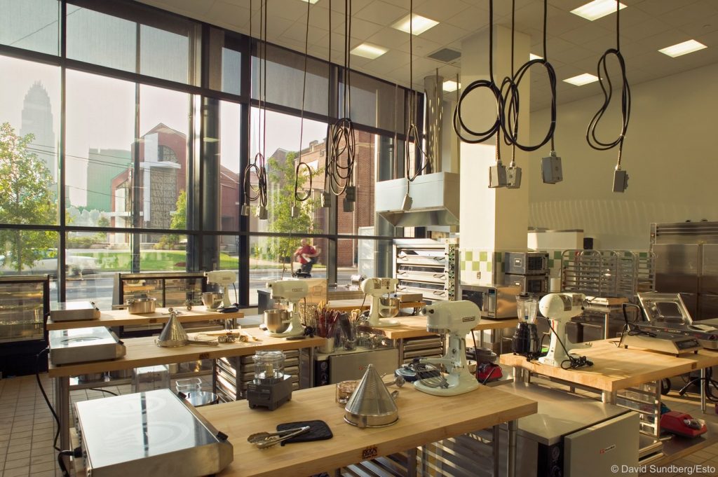 Iconic Projects-LS3P ASSOCIATES-JohnsonAndWalesUniversityCharlotteCampus -4