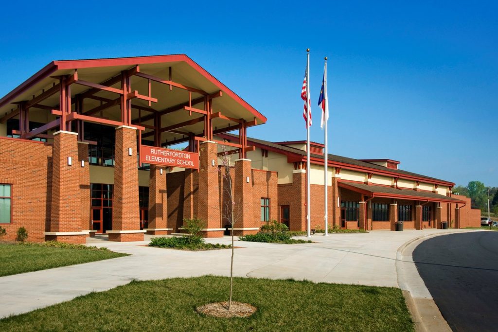 Iconic Projects-LS3P ASSOCIATES-RutherfordtonElementarySchool -1